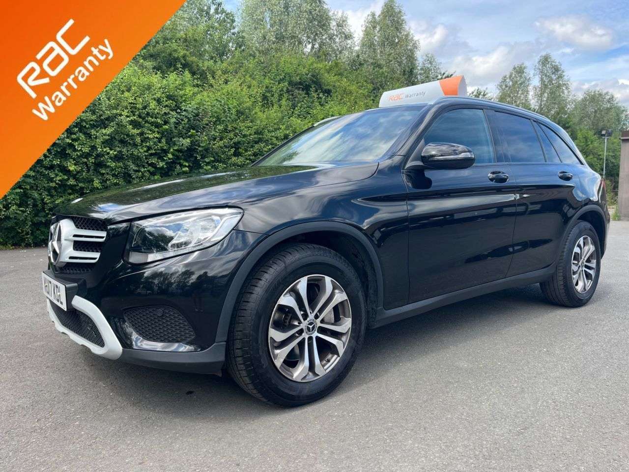 A 2017 MERCEDES-BENZ GLC 2.1 GLC220d SE SUV 5dr Diesel G-Tronic 4MATIC Euro 6 (s/s) (170 ps) Car Fin A 2017 MERCEDES-BENZ GLC 2.1 GLC220d SE SUV 5dr Diesel G-Tronic 4MATIC Euro 6 (s/s) (170 ps) Car Fin