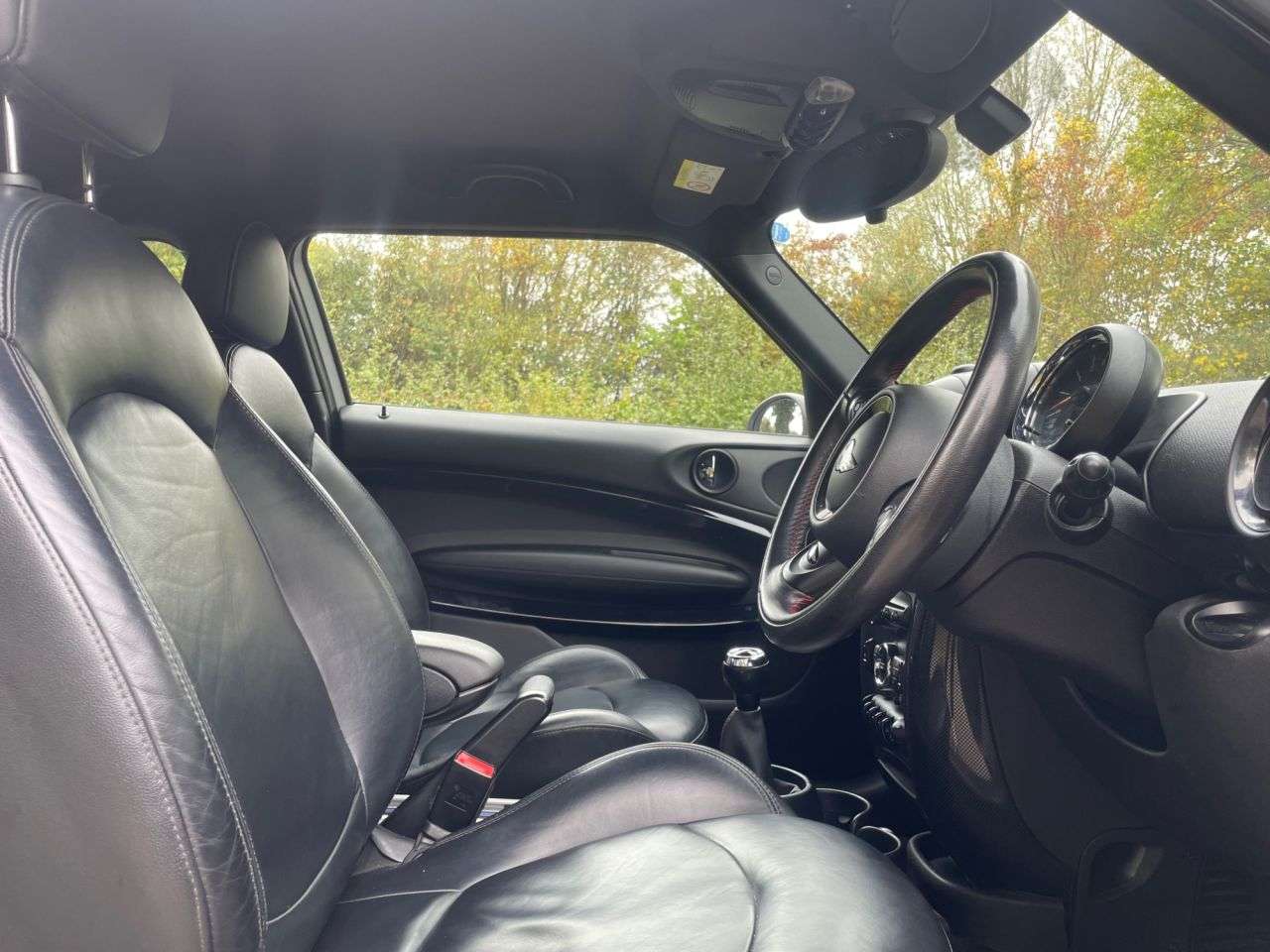 A 2014 MINI COOPER 1.6 John Cooper Works SUV 3dr Petrol Manual ALL4 Euro 5 (s/s) (218 ps) Car A 2014 MINI COOPER 1.6 John Cooper Works SUV 3dr Petrol Manual ALL4 Euro 5 (s/s) (218 ps) Car