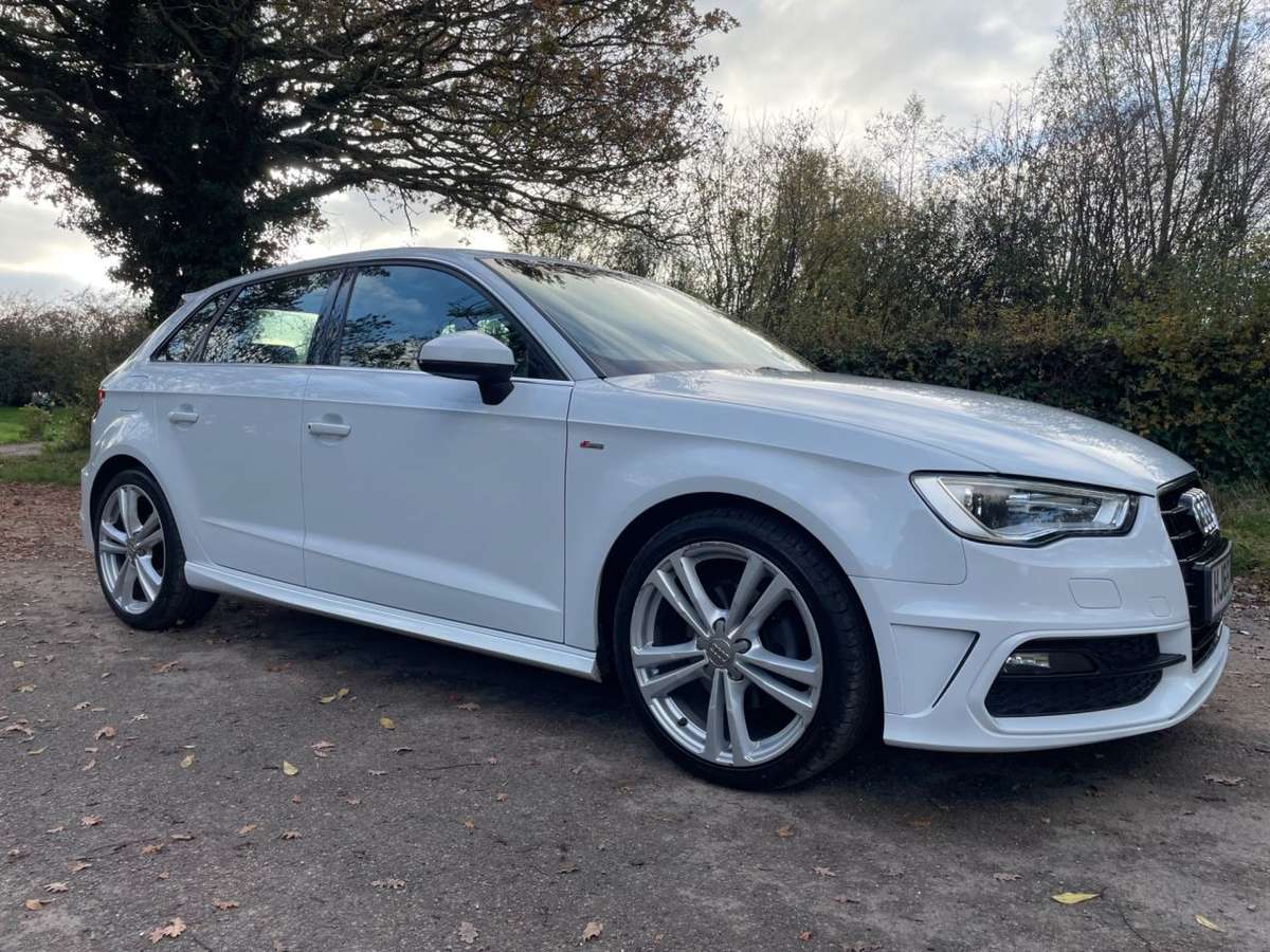 Check out this Audi A3 2015 Diesel Manual