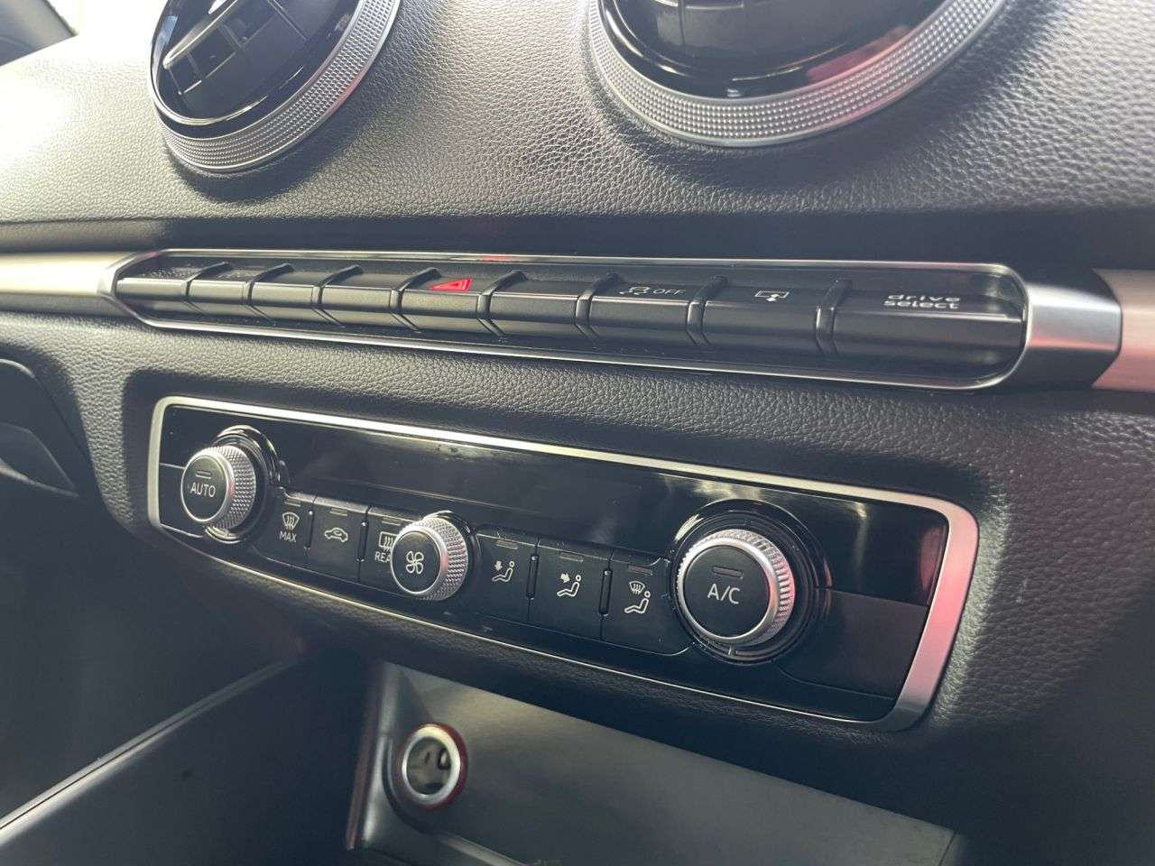 2015 AUDI A3 2015 AUDI A3