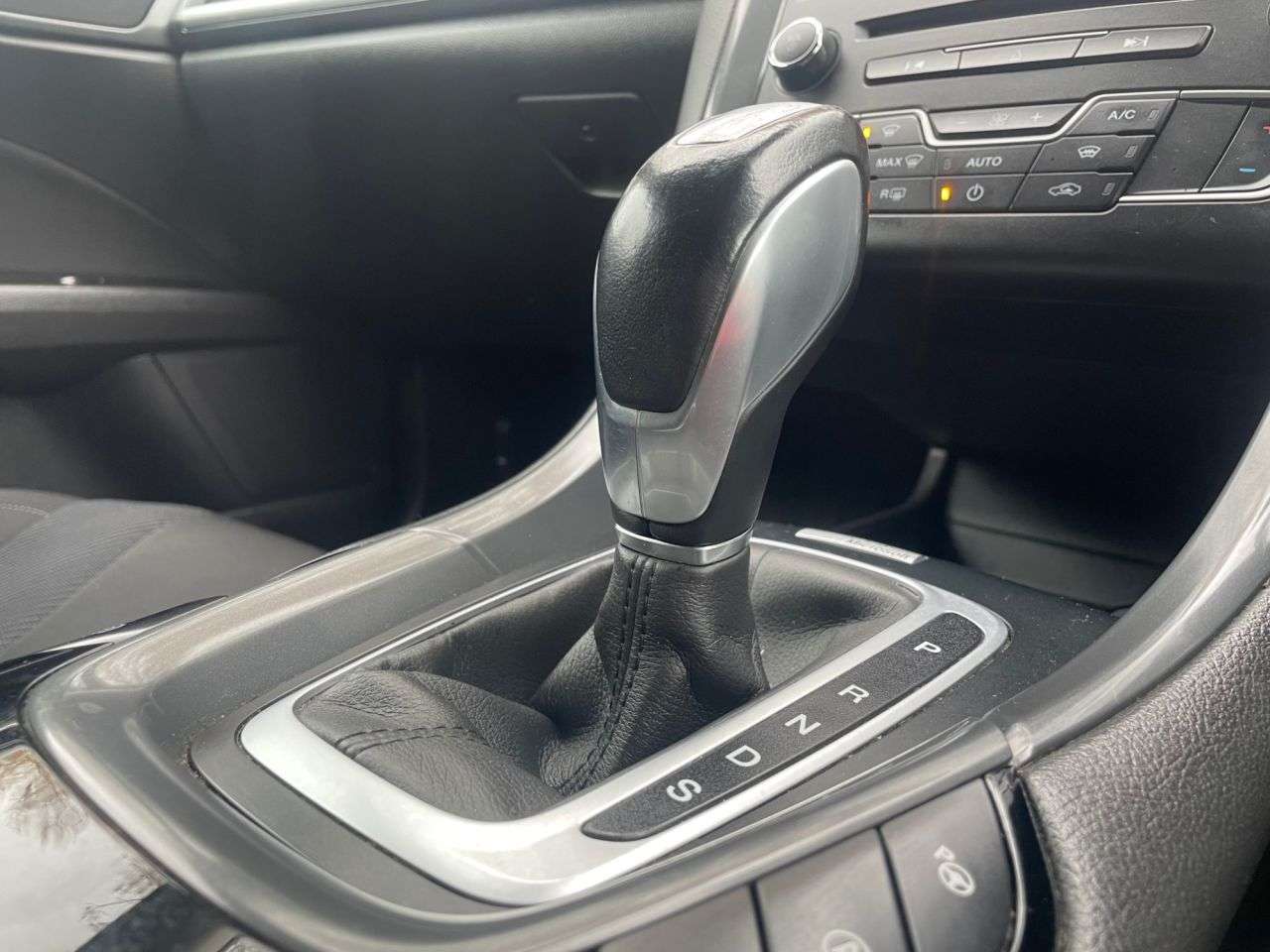 2015 FORD MONDEO 2015 FORD MONDEO