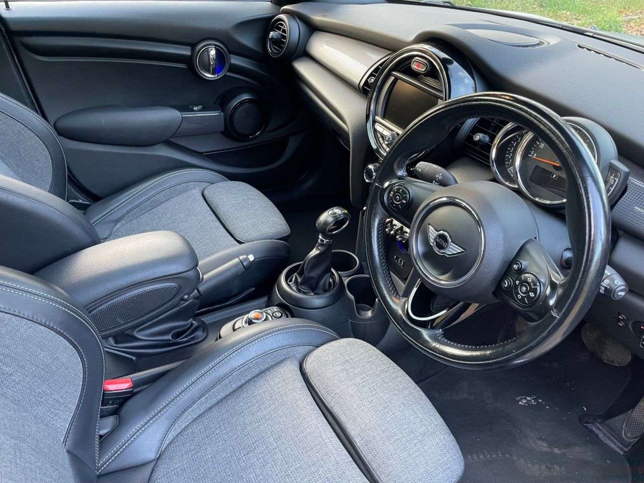 2017 MINI HATCH 2017 MINI HATCH