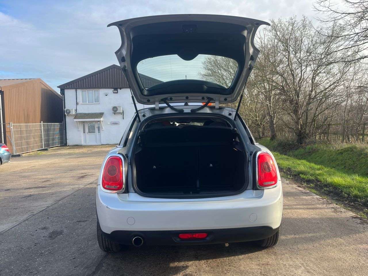 2017 MINI HATCH 2017 MINI HATCH