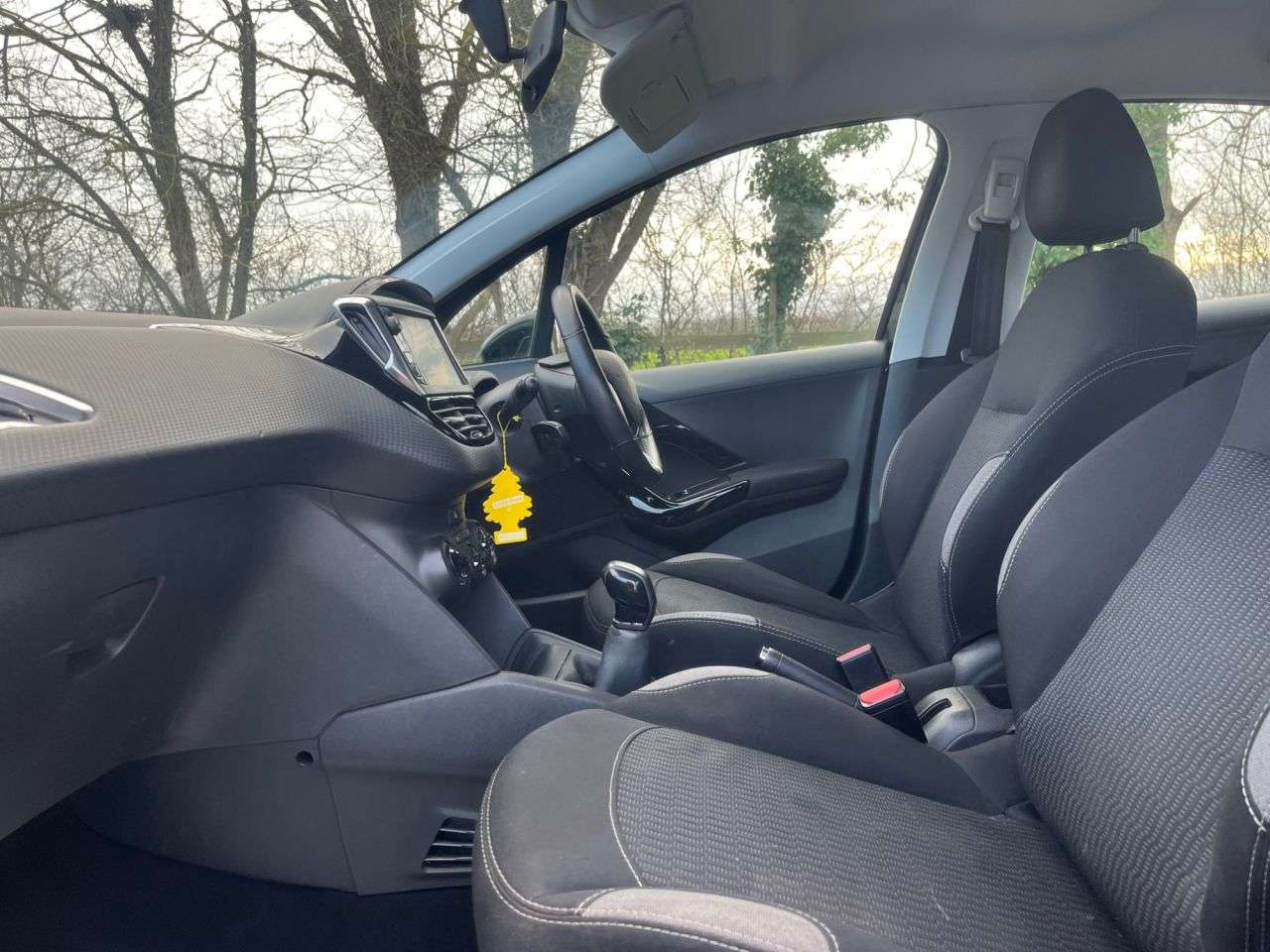 2016 PEUGEOT 208 2016 PEUGEOT 208