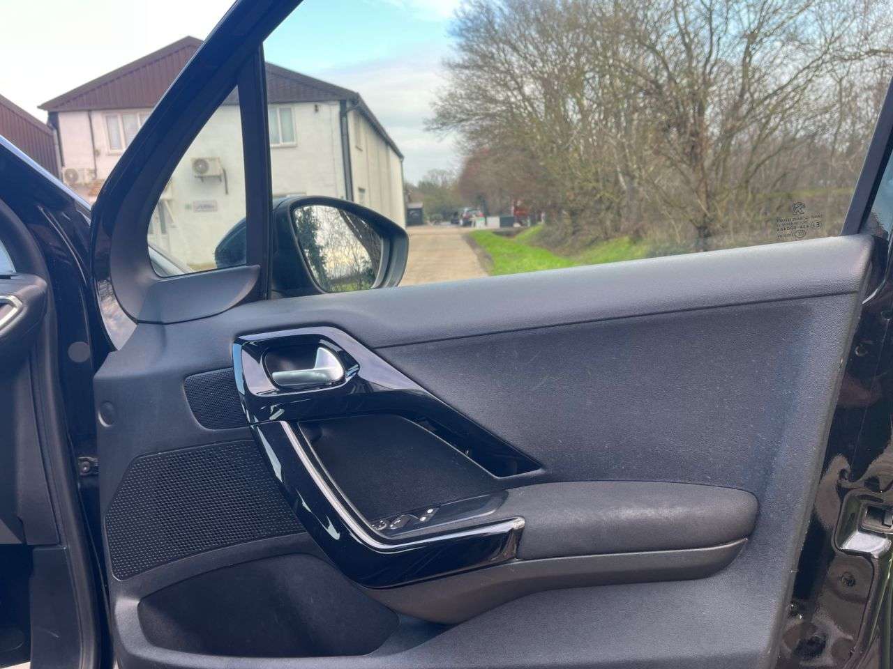 2016 PEUGEOT 208 2016 PEUGEOT 208