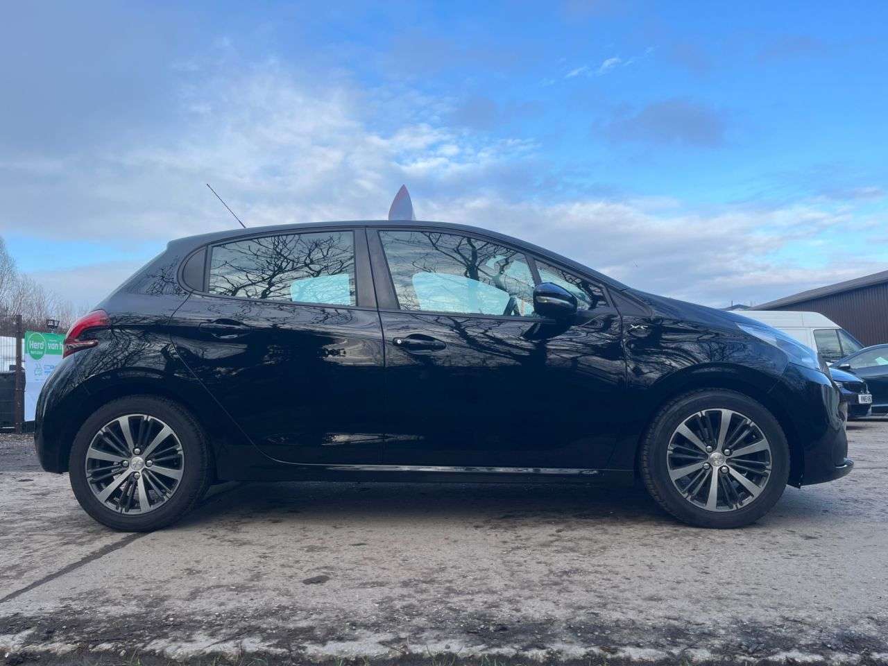 2016 PEUGEOT 208 2016 PEUGEOT 208