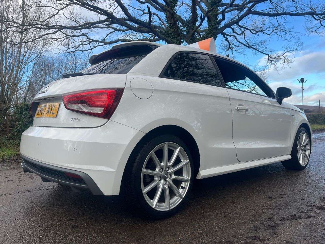 2017 AUDI A1 2017 AUDI A1