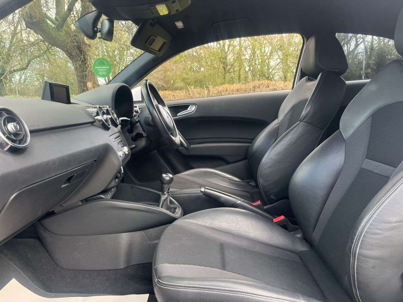 2017 AUDI A1 2017 AUDI A1