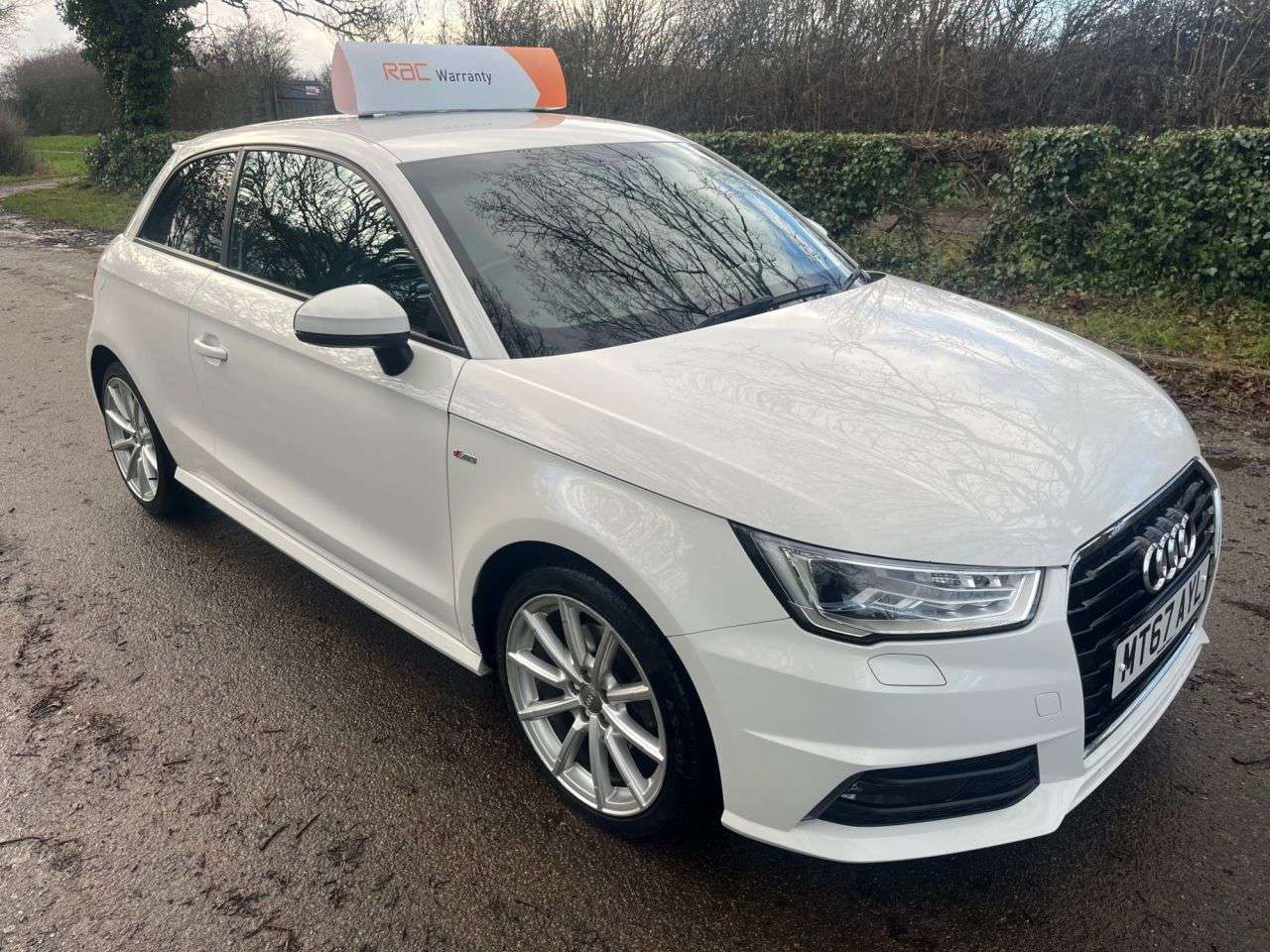 2017 AUDI A1 2017 AUDI A1