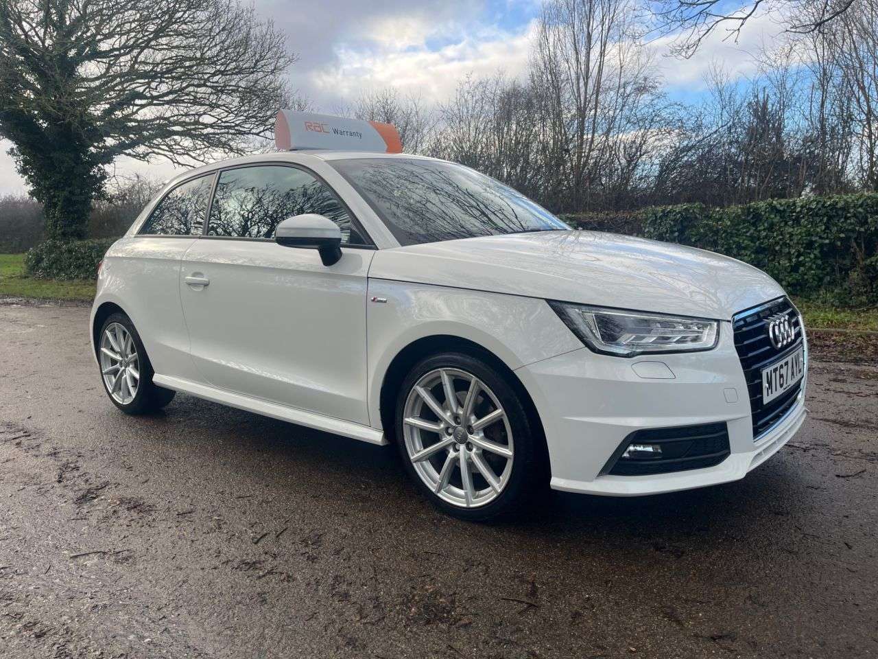 2017 AUDI A1 2017 AUDI A1