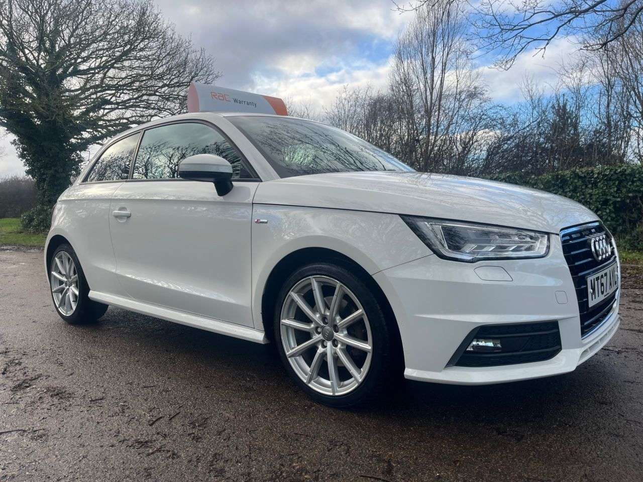 2017 AUDI A1 2017 AUDI A1