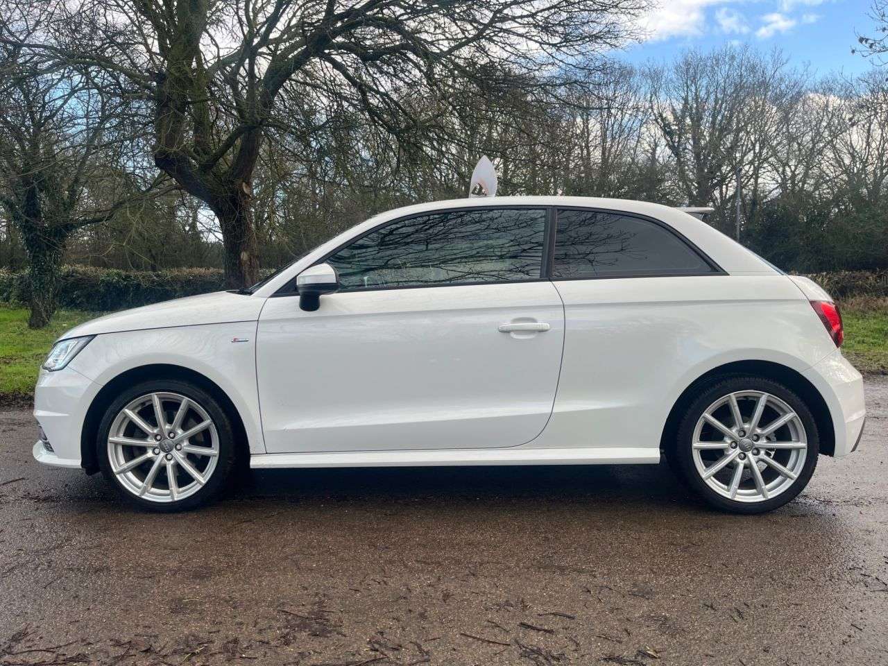 2017 AUDI A1 2017 AUDI A1