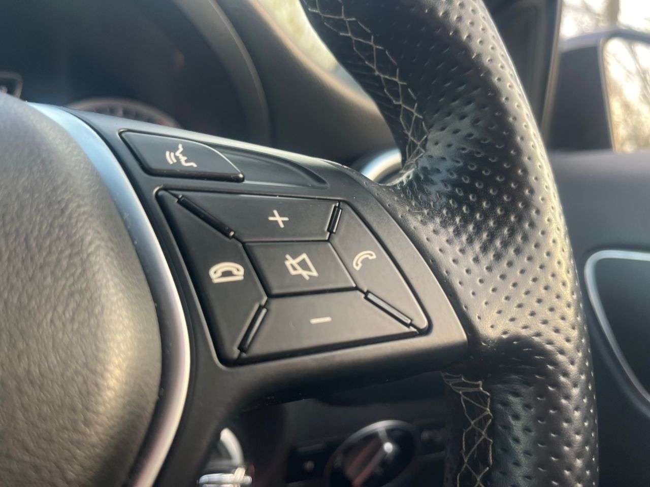 2015 MERCEDES-BENZ A-CLASS 2015 MERCEDES-BENZ A-CLASS