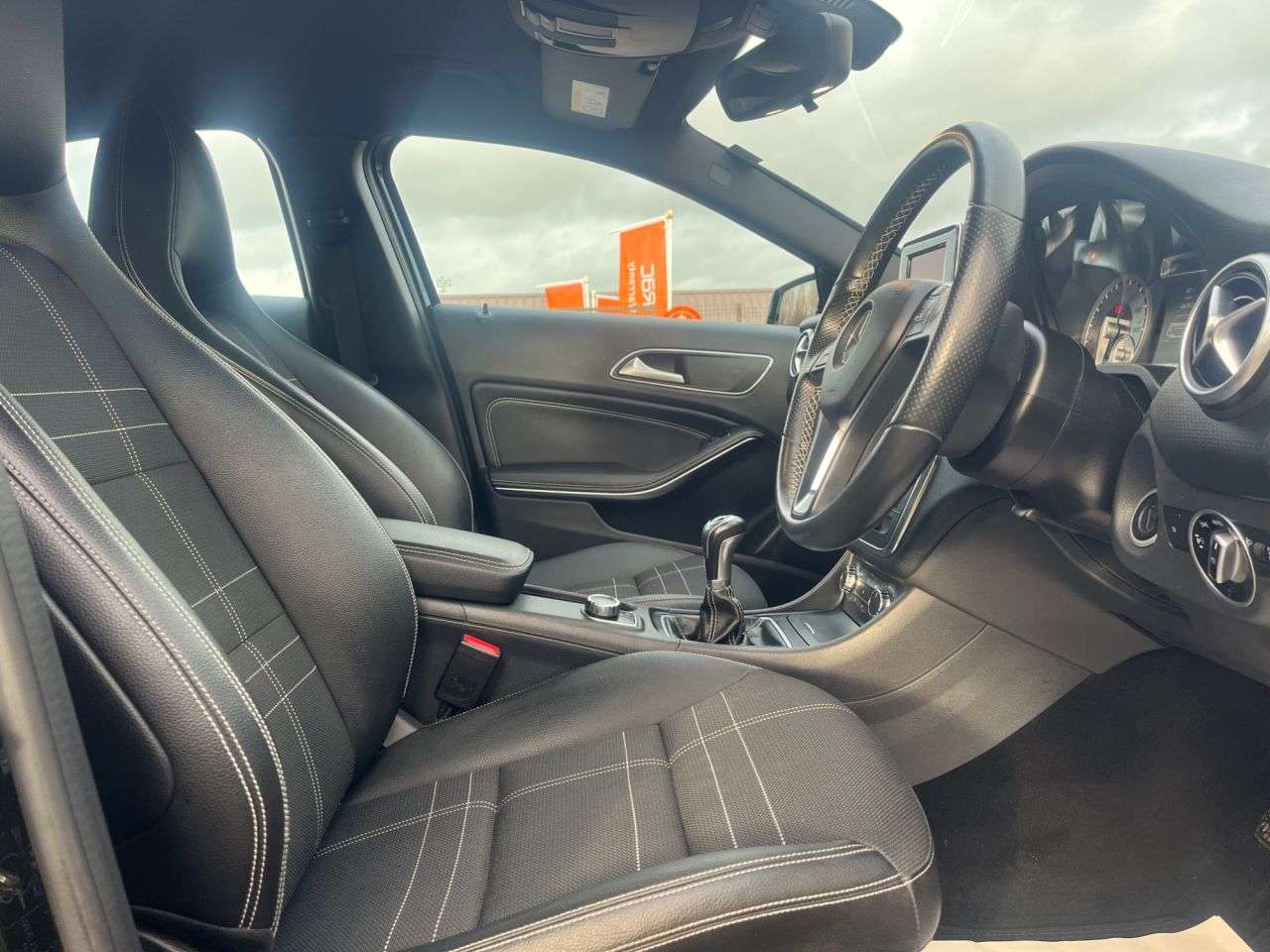 2015 MERCEDES-BENZ A-CLASS 2015 MERCEDES-BENZ A-CLASS