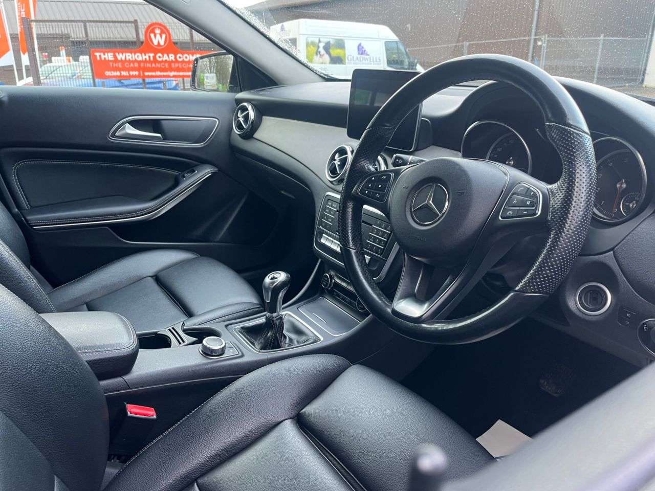 2019 MERCEDES-BENZ 180 2019 MERCEDES-BENZ 180