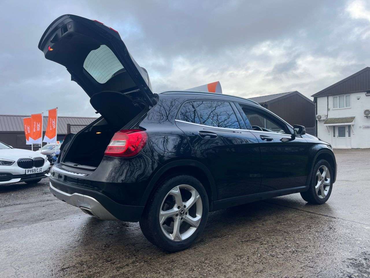 2019 MERCEDES-BENZ 180 2019 MERCEDES-BENZ 180