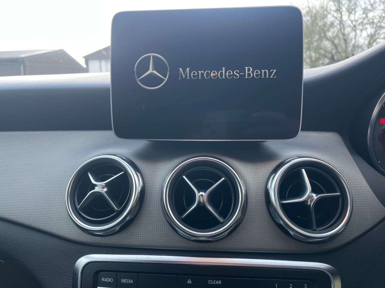 2019 MERCEDES-BENZ 180 2019 MERCEDES-BENZ 180