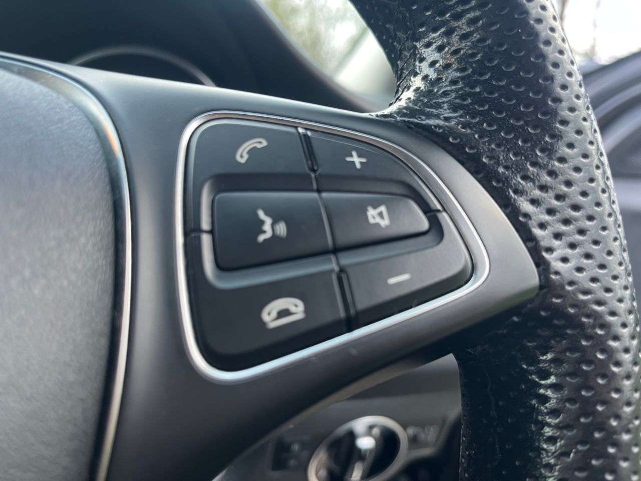 2019 MERCEDES-BENZ 180 2019 MERCEDES-BENZ 180