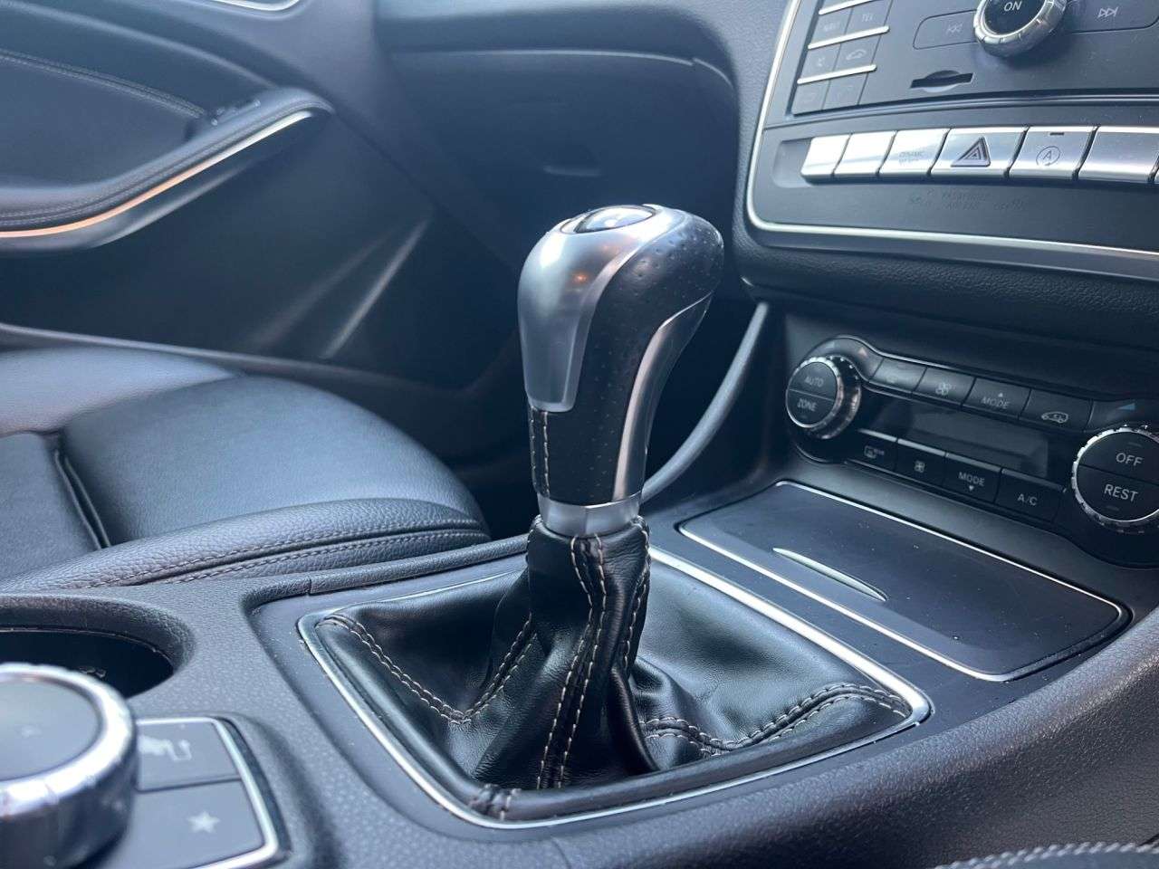 2019 MERCEDES-BENZ 180 2019 MERCEDES-BENZ 180