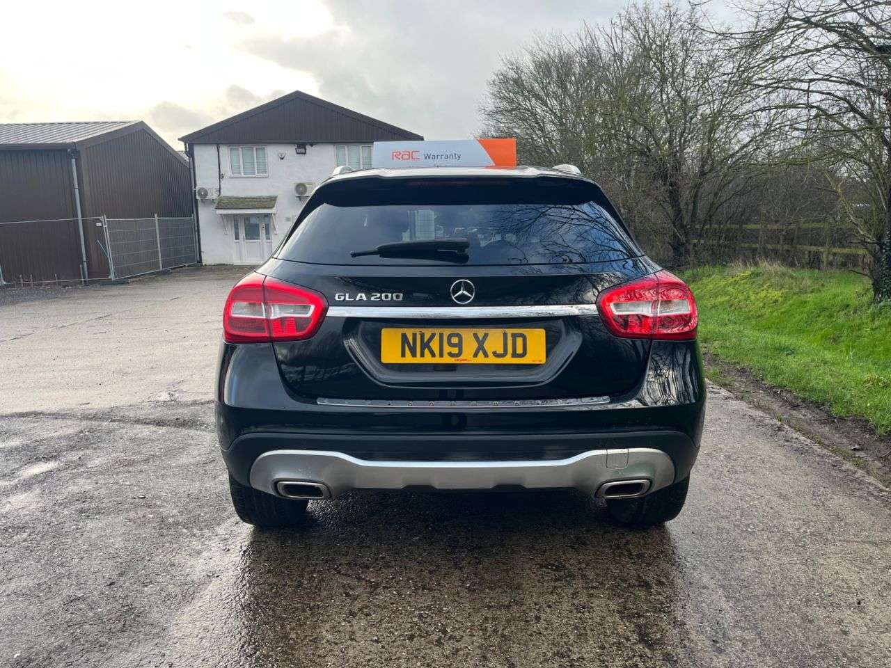 2019 MERCEDES-BENZ 180 2019 MERCEDES-BENZ 180