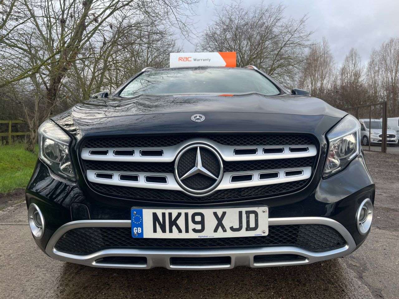 2019 MERCEDES-BENZ 180 2019 MERCEDES-BENZ 180