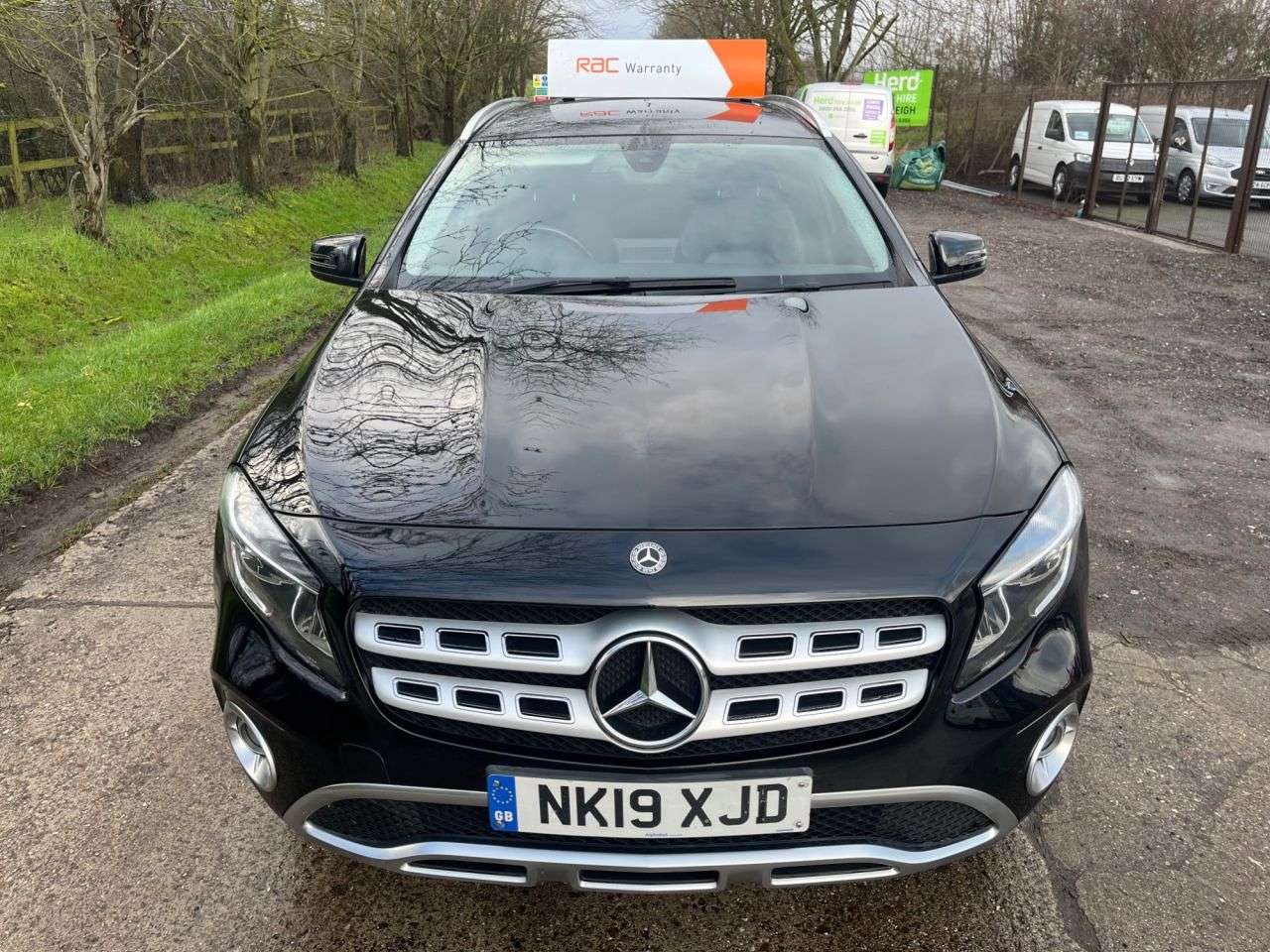 2019 MERCEDES-BENZ 180 2019 MERCEDES-BENZ 180