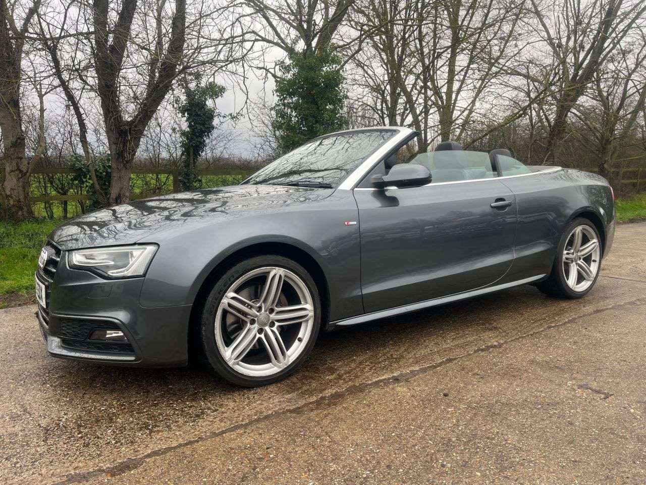 A 2012 AUDI A5 CABRIOLET 2.0 TFSI S line Convertible 2dr Petrol Multitronic Euro 5 (s/s) (211 ps) A 2012 AUDI A5 CABRIOLET 2.0 TFSI S line Convertible 2dr Petrol Multitronic Euro 5 (s/s) (211 ps)