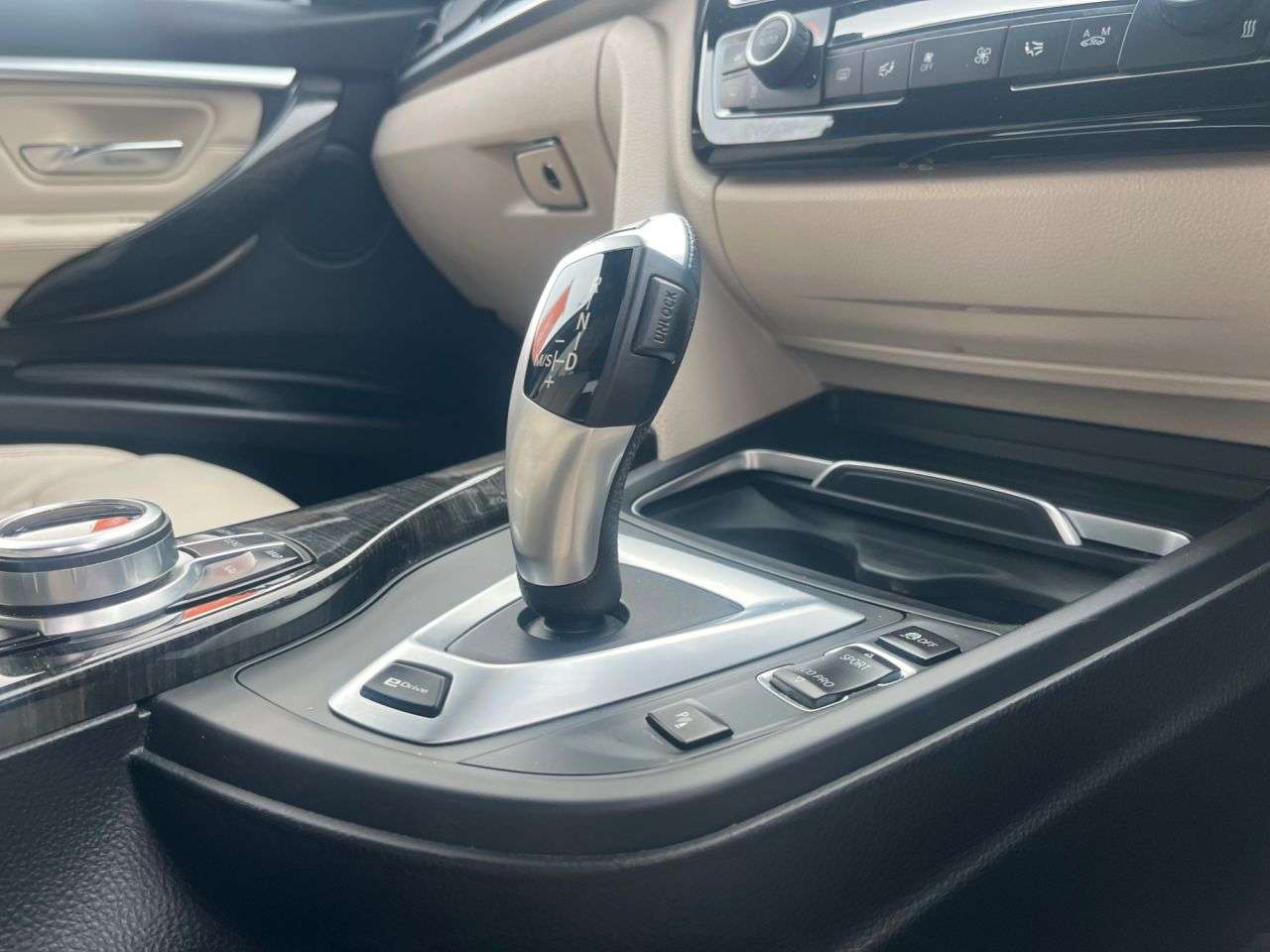 2018 BMW 3 SERIES 2018 BMW 3 SERIES