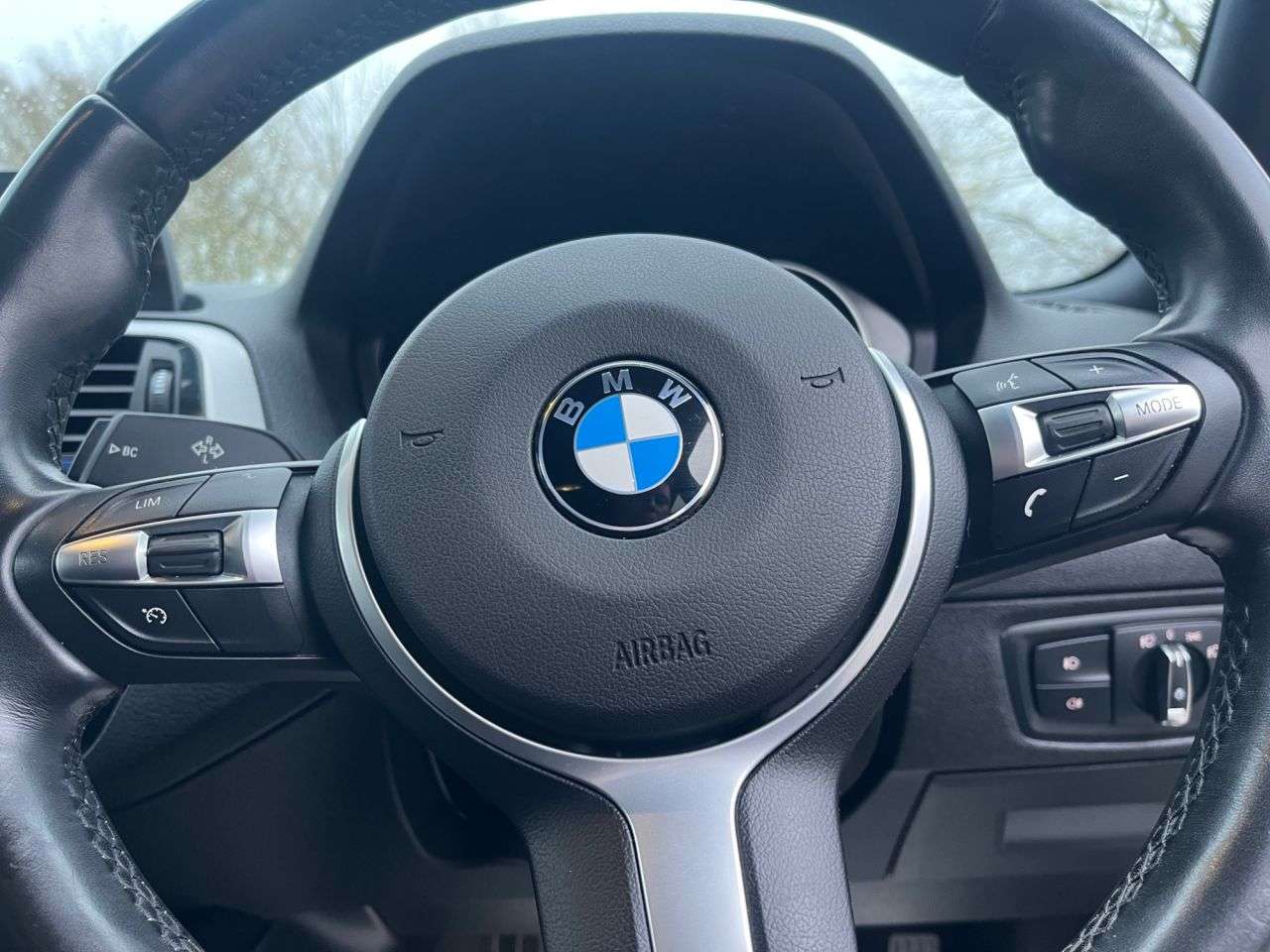 2017 BMW 1 SERIES 2017 BMW 1 SERIES
