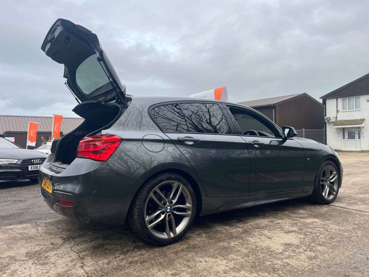 2017 BMW 1 SERIES 2017 BMW 1 SERIES