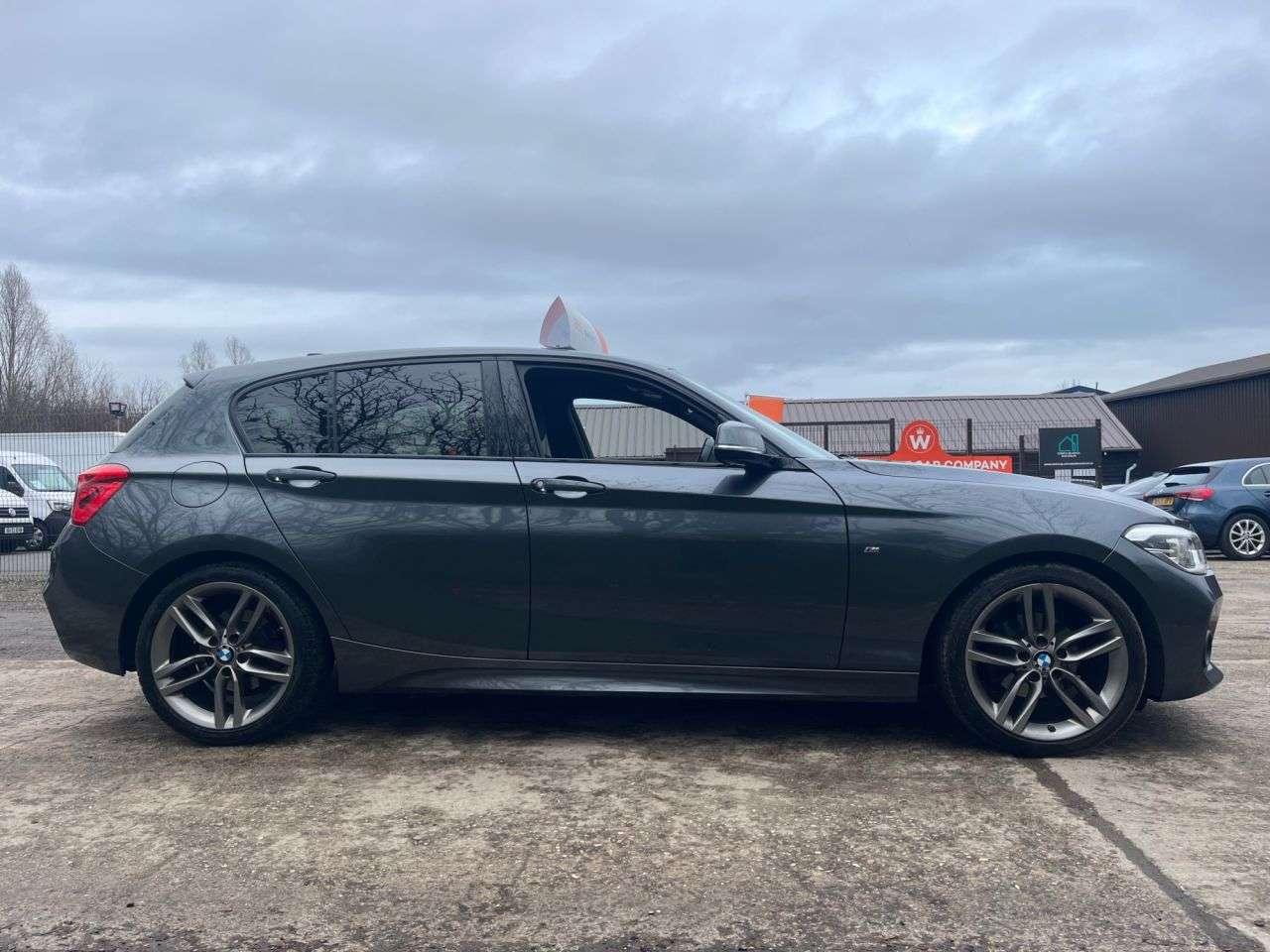 2017 BMW 1 SERIES 2017 BMW 1 SERIES