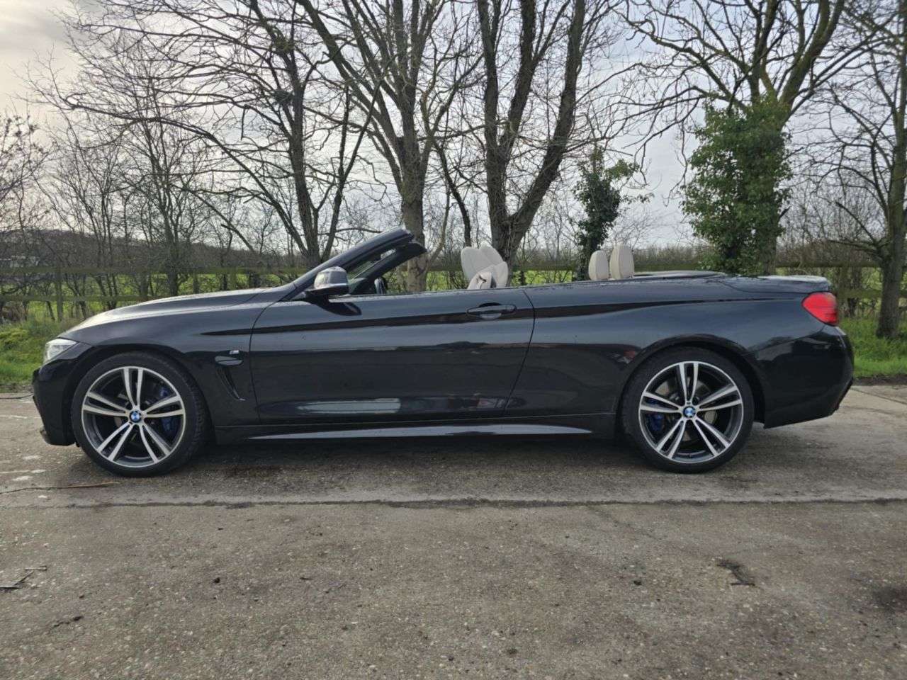 A 2017 BMW 4 SERIES 2.0 420d M Sport Convertible 2dr Diesel Auto Euro 6 (s/s) (190 ps) Car Fina A 2017 BMW 4 SERIES 2.0 420d M Sport Convertible 2dr Diesel Auto Euro 6 (s/s) (190 ps) Car Fina