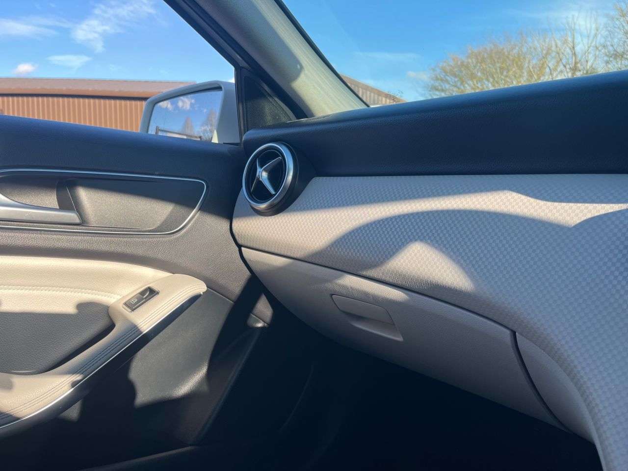 2017 MERCEDES-BENZ A-CLASS 2017 MERCEDES-BENZ A-CLASS