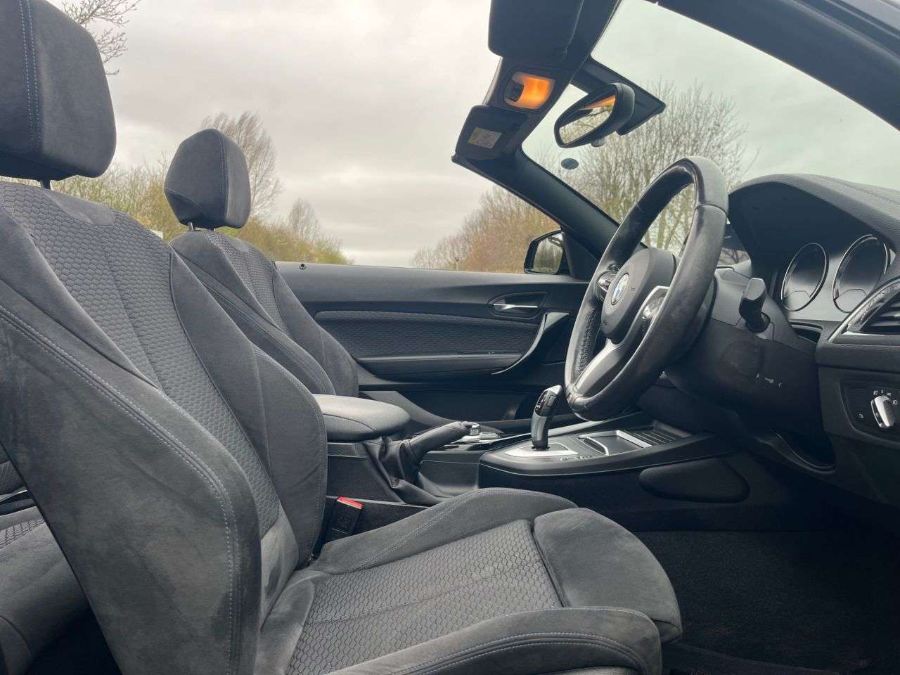 A 2020 BMW 2 SERIES 1.5 218i GPF M Sport Convertible 2dr Petrol Auto Euro 6 (s/s) (136 ps) Car A 2020 BMW 2 SERIES 1.5 218i GPF M Sport Convertible 2dr Petrol Auto Euro 6 (s/s) (136 ps) Car