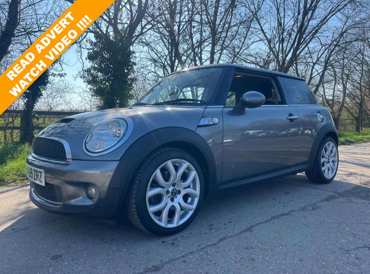 A 2009 MINI HATCH 1.6 Cooper S Hatchback 3dr Petrol Manual Euro 5 (175 ps) PLEASE WATCH FULL A 2009 MINI HATCH 1.6 Cooper S Hatchback 3dr Petrol Manual Euro 5 (175 ps) PLEASE WATCH FULL