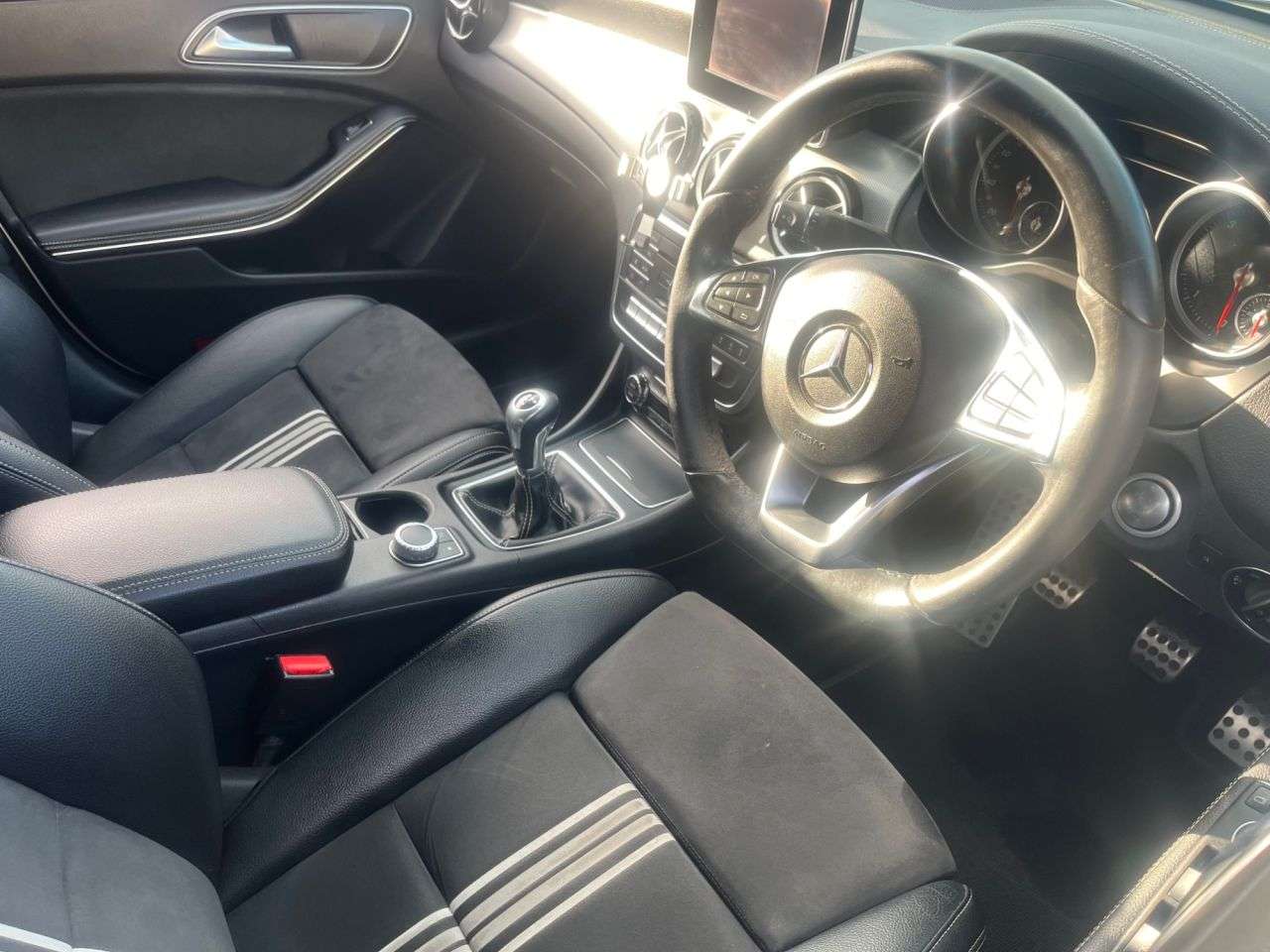 A 2017 MERCEDES-BENZ CLA 2.1 CLA200d WhiteArt Coupe 4dr Diesel Manual Euro 6 (s/s) (136 ps) Car Fina A 2017 MERCEDES-BENZ CLA 2.1 CLA200d WhiteArt Coupe 4dr Diesel Manual Euro 6 (s/s) (136 ps) Car Fina