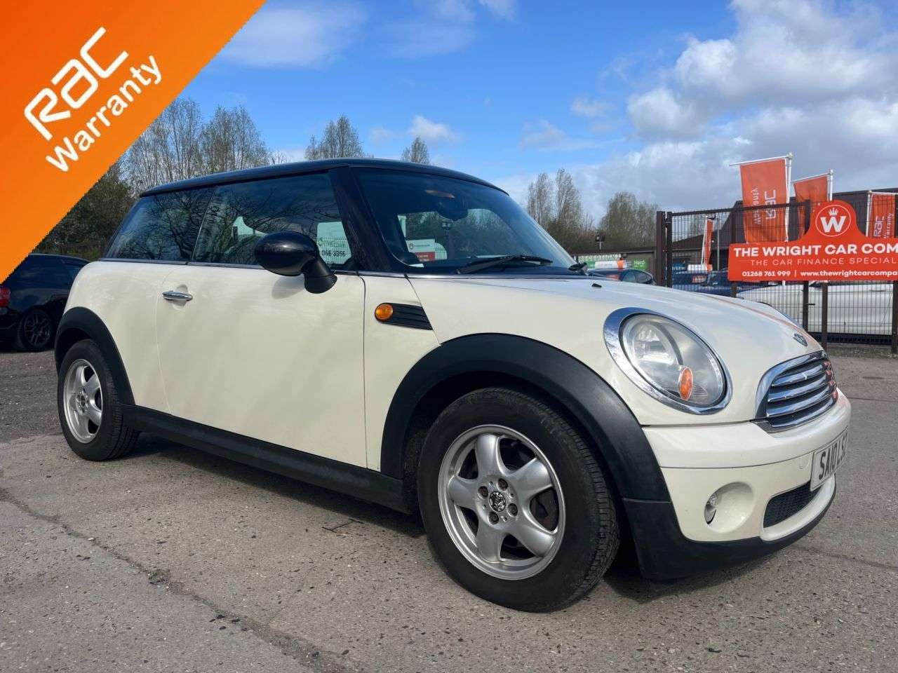 A 2010 MINI HATCH 1.6 Cooper Hatchback 3dr Petrol Steptronic Euro 5 (122 ps) Car Finance, RAC A 2010 MINI HATCH 1.6 Cooper Hatchback 3dr Petrol Steptronic Euro 5 (122 ps) Car Finance, RAC