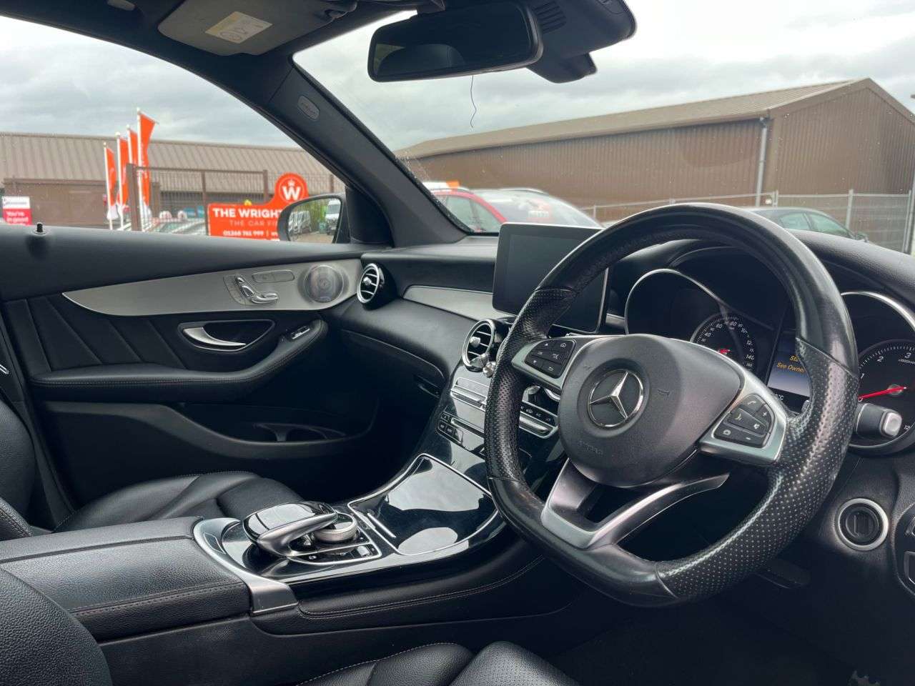 A 2016 MERCEDES-BENZ GLC 2.1 GLC250d AMG Line (Premium Plus) SUV 5dr Diesel G-Tronic 4MATIC Euro 6 ( A 2016 MERCEDES-BENZ GLC 2.1 GLC250d AMG Line (Premium Plus) SUV 5dr Diesel G-Tronic 4MATIC Euro 6 (