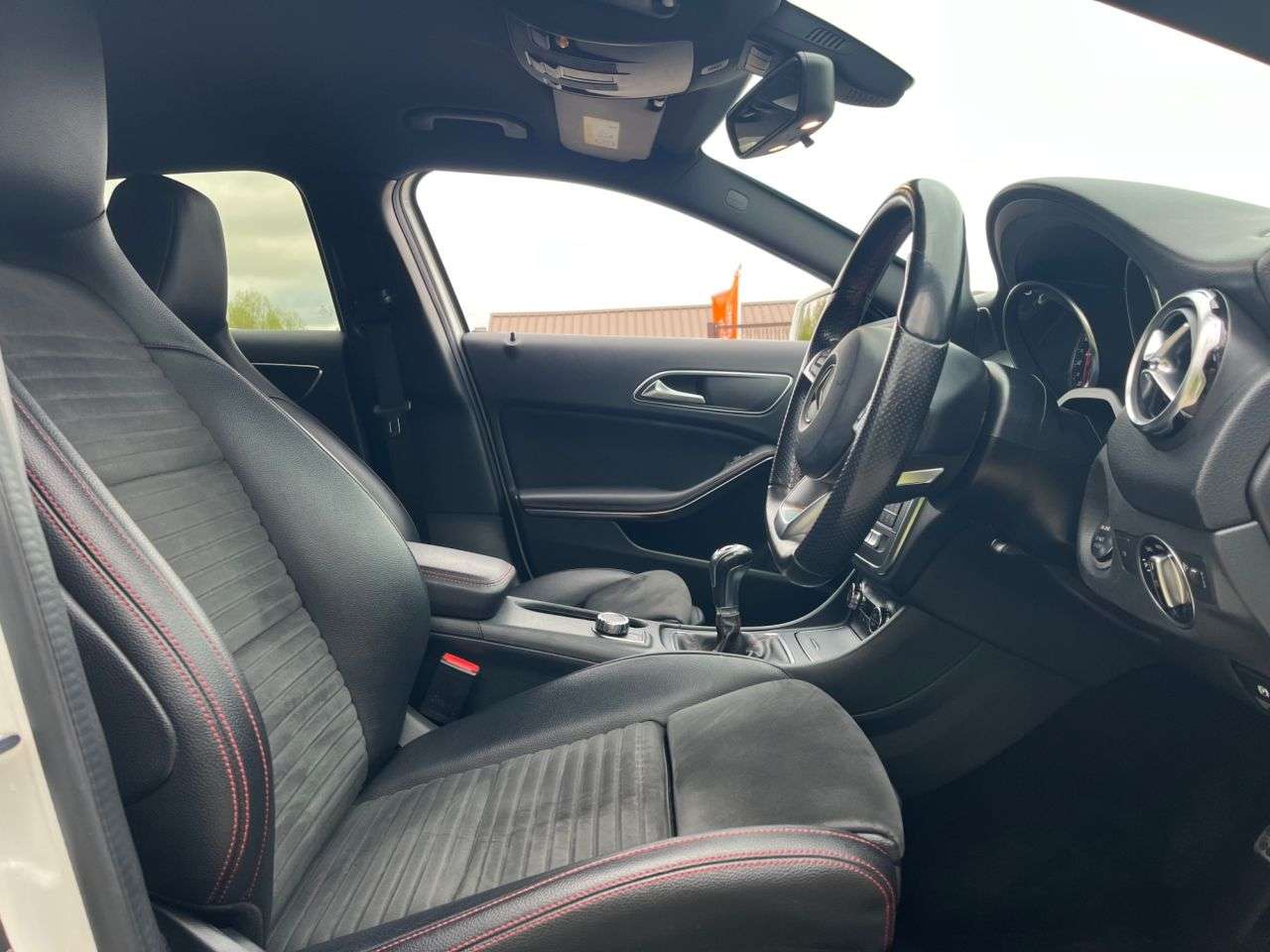 A 2018 MERCEDES-BENZ 180 1.6 GLA200 AMG Line (Executive) SUV 5dr Petrol Manual Euro 6 (s/s) (156 ps) A 2018 MERCEDES-BENZ 180 1.6 GLA200 AMG Line (Executive) SUV 5dr Petrol Manual Euro 6 (s/s) (156 ps)