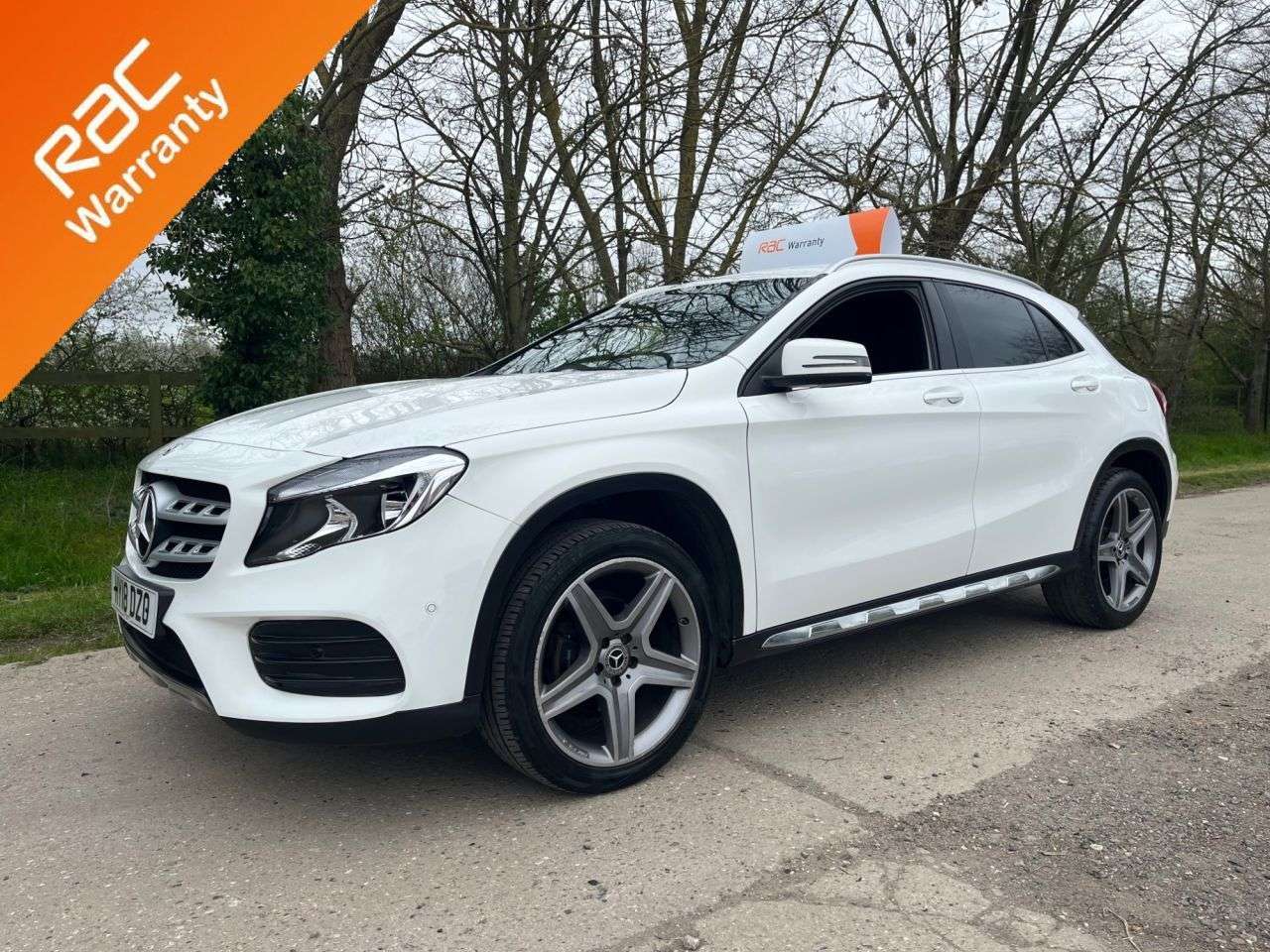 A 2018 MERCEDES-BENZ 180 1.6 GLA200 AMG Line (Executive) SUV 5dr Petrol Manual Euro 6 (s/s) (156 ps) A 2018 MERCEDES-BENZ 180 1.6 GLA200 AMG Line (Executive) SUV 5dr Petrol Manual Euro 6 (s/s) (156 ps)