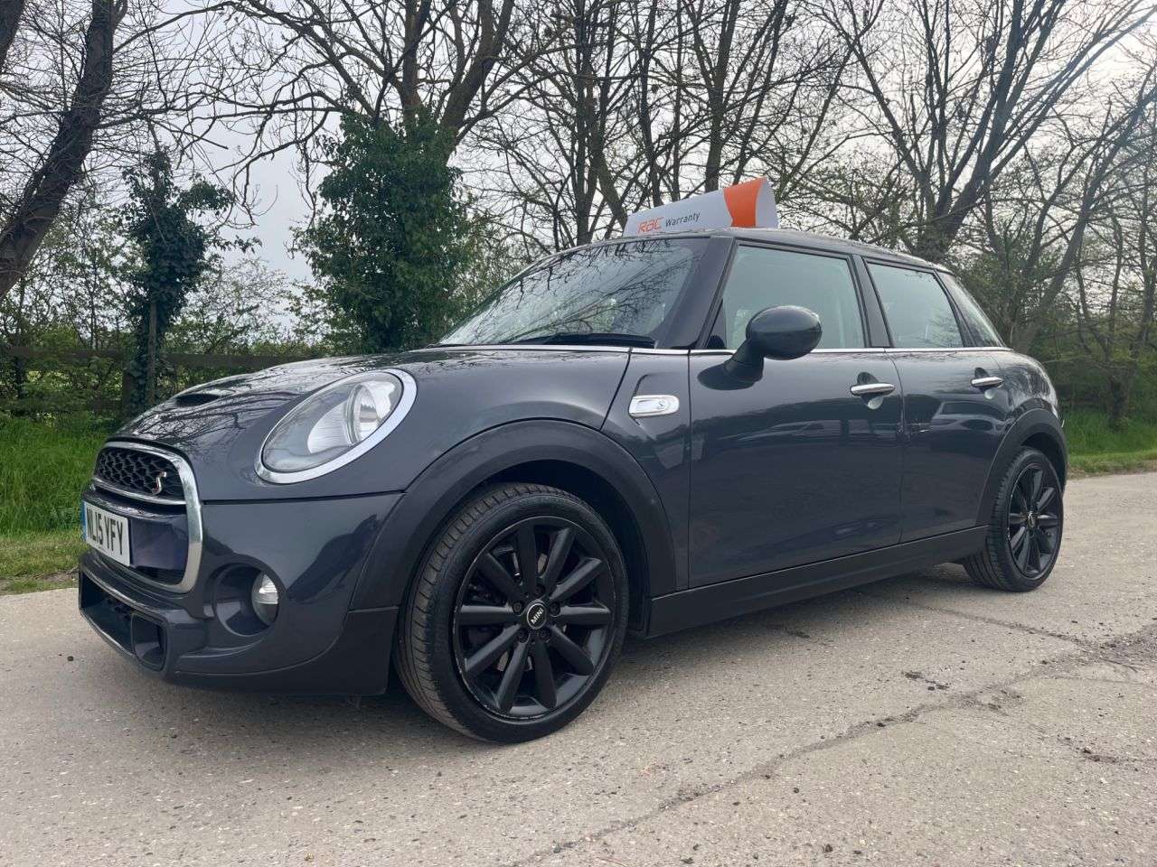 A 2015 MINI HATCH 2.0 Cooper S Hatchback 5dr Petrol Manual Euro 6 (s/s) (192 ps) Car Finance, A 2015 MINI HATCH 2.0 Cooper S Hatchback 5dr Petrol Manual Euro 6 (s/s) (192 ps) Car Finance,