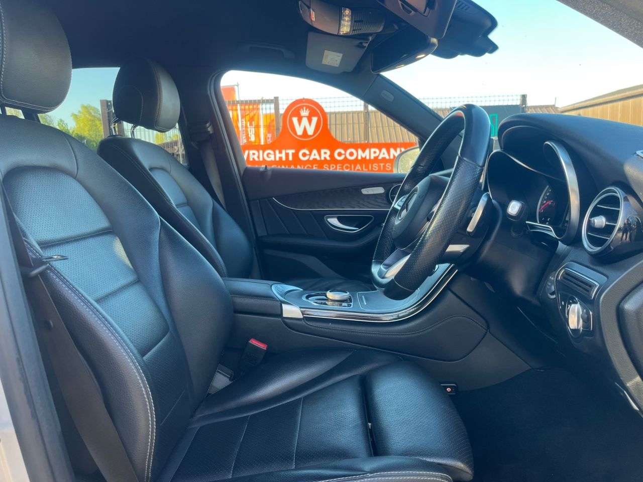 A 2017 MERCEDES-BENZ GLC 2.1 GLC220d AMG Line SUV 5dr Diesel G-Tronic 4MATIC Euro 6 (s/s) (170 ps) C A 2017 MERCEDES-BENZ GLC 2.1 GLC220d AMG Line SUV 5dr Diesel G-Tronic 4MATIC Euro 6 (s/s) (170 ps) C