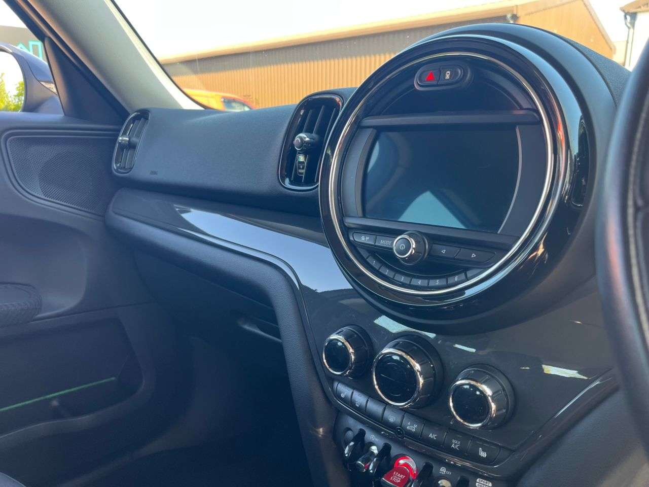 2018 MINI COUNTRYMAN 2018 MINI COUNTRYMAN