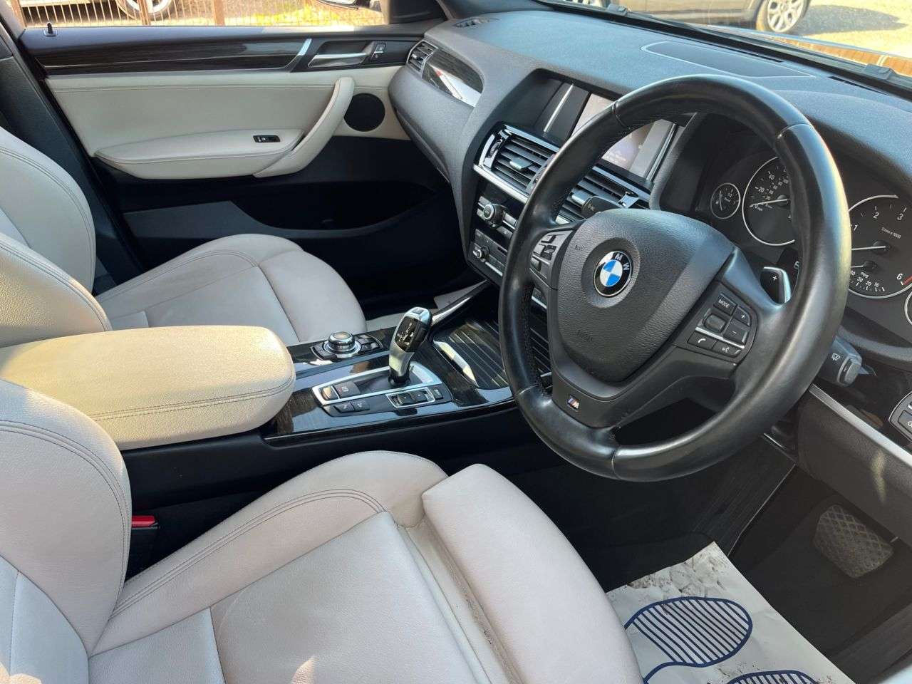 A 2016 BMW X4 2.0 20d M Sport SUV 5dr Diesel Auto xDrive Euro 6 (s/s) (190 ps) Car Financ A 2016 BMW X4 2.0 20d M Sport SUV 5dr Diesel Auto xDrive Euro 6 (s/s) (190 ps) Car Financ
