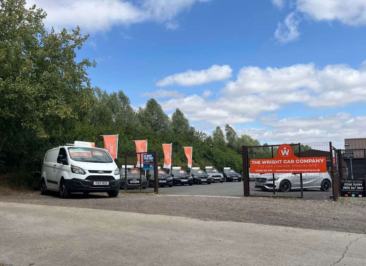 A 2018 MERCEDES-BENZ A-CLASS 1.3 A180 AMG Line (Premium) Hatchback 5dr Petrol 7G-DCT Euro 6 (s/s) (136 p A 2018 MERCEDES-BENZ A-CLASS 1.3 A180 AMG Line (Premium) Hatchback 5dr Petrol 7G-DCT Euro 6 (s/s) (136 p