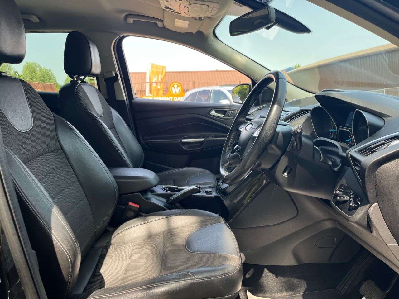 A 2015 FORD KUGA 2.0 TDCi Titanium SUV 5dr Diesel Powershift AWD Euro 6 (s/s) (180 ps) Car F A 2015 FORD KUGA 2.0 TDCi Titanium SUV 5dr Diesel Powershift AWD Euro 6 (s/s) (180 ps) Car F
