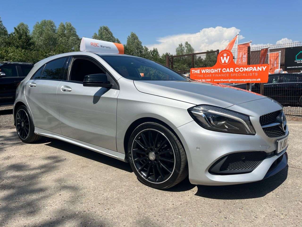 A 2016 MERCEDES-BENZ A-CLASS 2.1 A200d AMG Line (Premium) Hatchback 5dr Diesel 7G-DCT Euro 6 (s/s) (136 A 2016 MERCEDES-BENZ A-CLASS 2.1 A200d AMG Line (Premium) Hatchback 5dr Diesel 7G-DCT Euro 6 (s/s) (136
