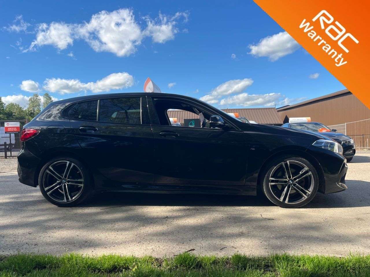 A 2019 BMW 1 SERIES 1.5 118i M Sport Hatchback 5dr Petrol DCT Euro 6 (s/s) (140 ps) Car Finance A 2019 BMW 1 SERIES 1.5 118i M Sport Hatchback 5dr Petrol DCT Euro 6 (s/s) (140 ps) Car Finance