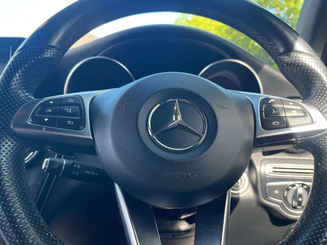 A 2016 MERCEDES-BENZ GLC 2.1 GLC220d AMG Line SUV 5dr Diesel G-Tronic 4MATIC Euro 6 (s/s) (170 ps) C A 2016 MERCEDES-BENZ GLC 2.1 GLC220d AMG Line SUV 5dr Diesel G-Tronic 4MATIC Euro 6 (s/s) (170 ps) C