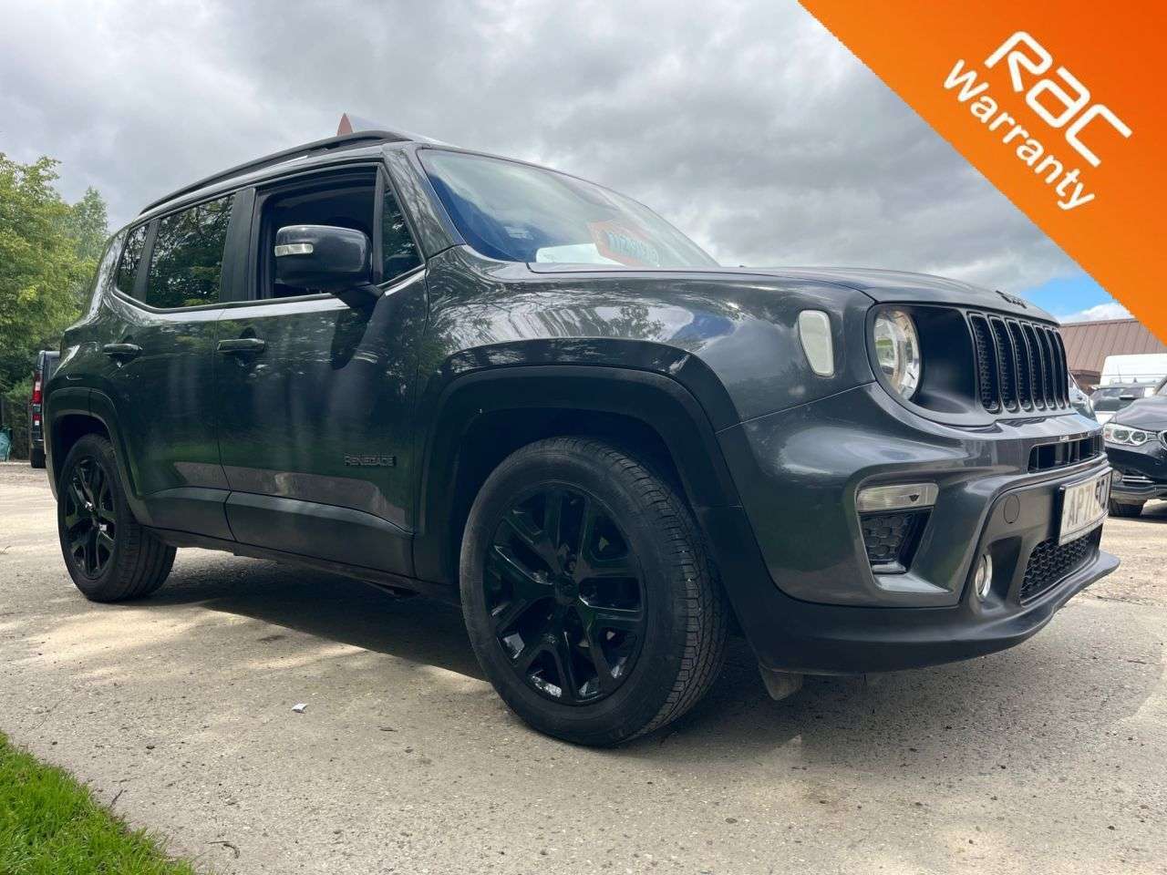 A 2022 JEEP RENEGADE 1.0 GSE T3 Night Eagle SUV 5dr Petrol Manual Euro 6 (s/s) (120 ps) Car Fina A 2022 JEEP RENEGADE 1.0 GSE T3 Night Eagle SUV 5dr Petrol Manual Euro 6 (s/s) (120 ps) Car Fina